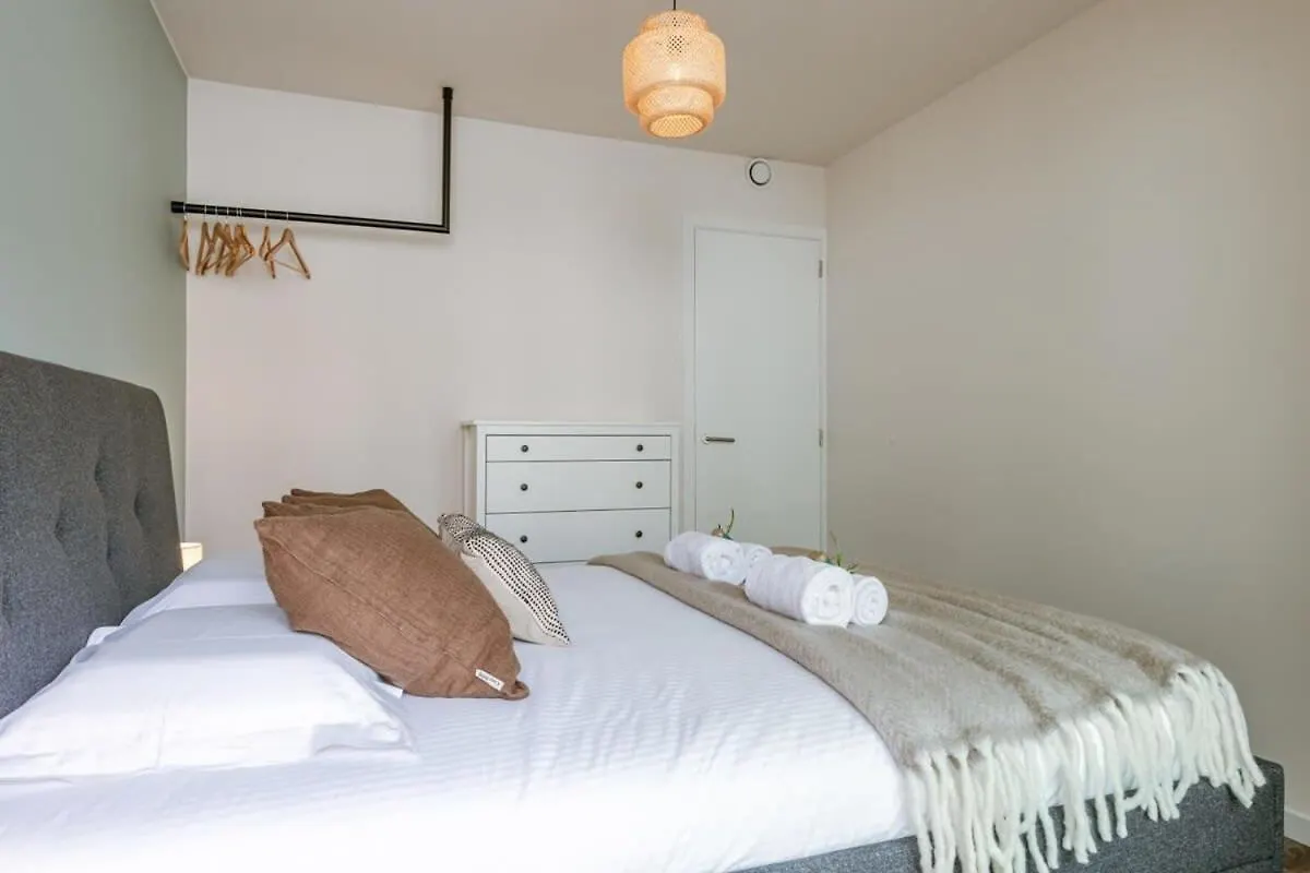 Huswell - Modern Apartment For Up To Five People Oostende