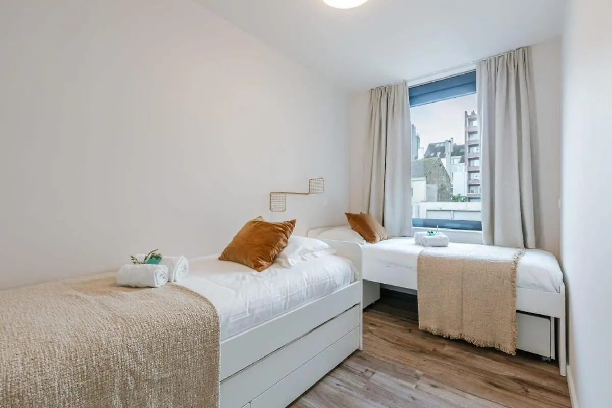 Huswell - Modern Apartment For Up To Five People Oostende
