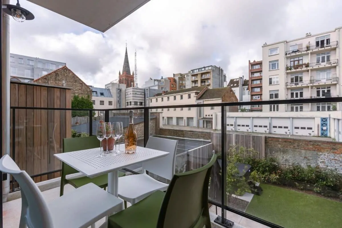 Huswell - Modern Apartment For Up To Five People Oostende